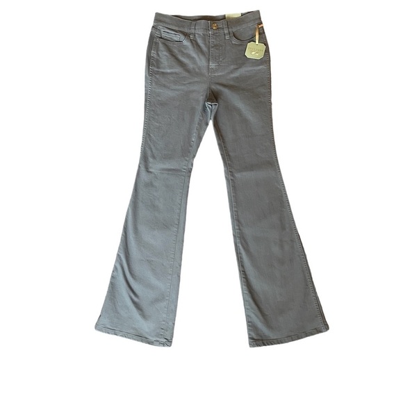 5/$25 RYEGRASS high-waisted, semi-flare denim jean size 4 - Picture 2 of 8